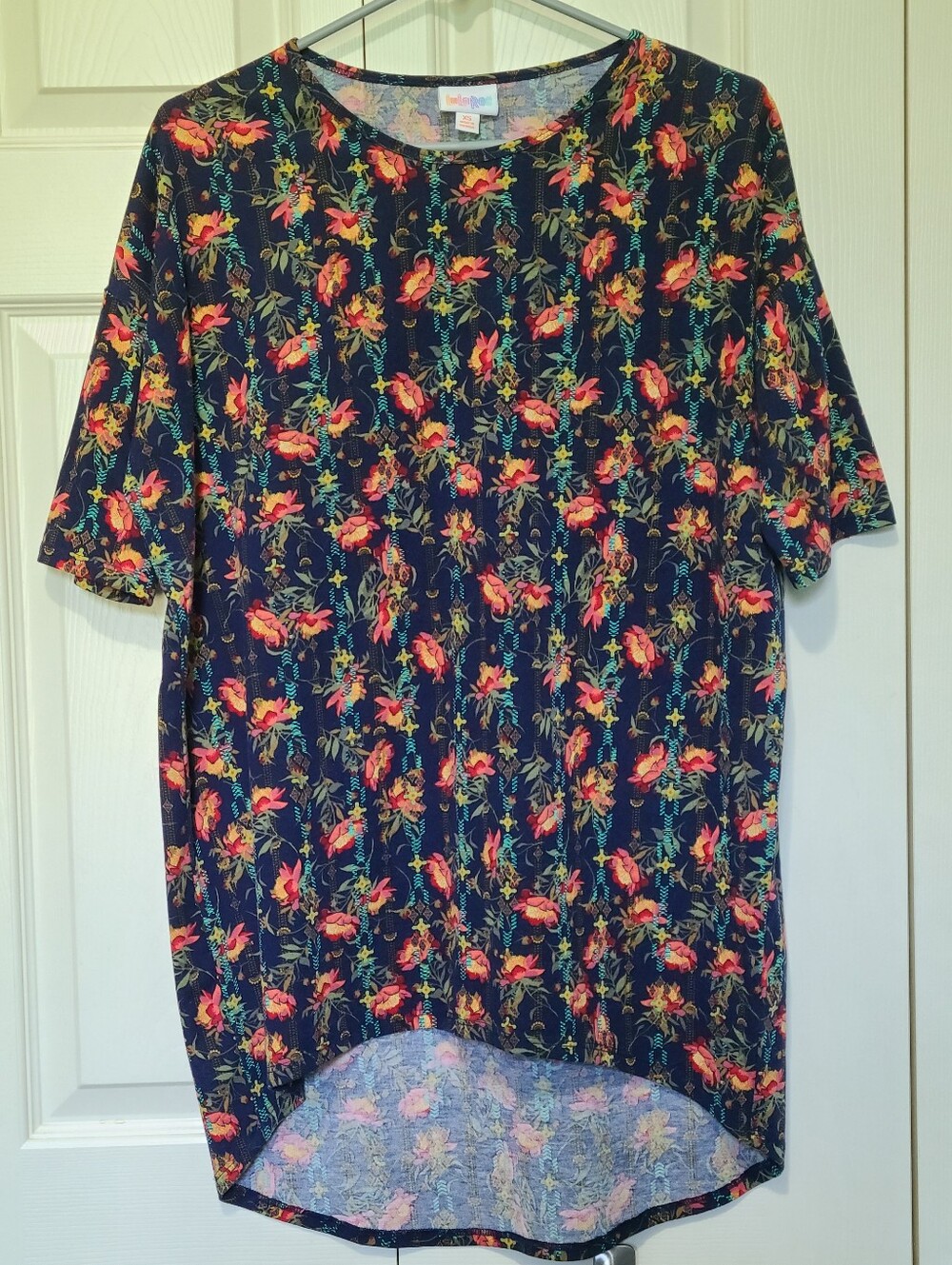 LuLaRoe Irma XS Navy Short-Sleeve Top Pink & Green Floral Print Tunic Hi Lo Hem